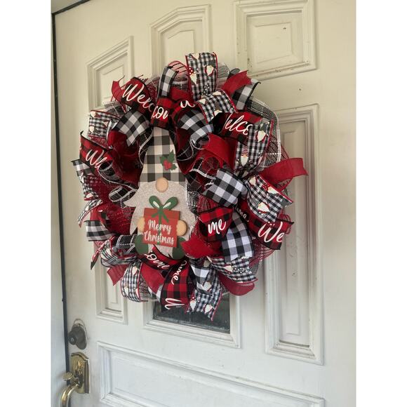 Christmas Gnome Wreath Buffalo Plaid ‘Merry Christmas’ Farmhouse Holiday Décor - Picture 7 of 8